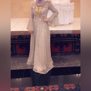 Beautiful Turkish dress size 40 (European)